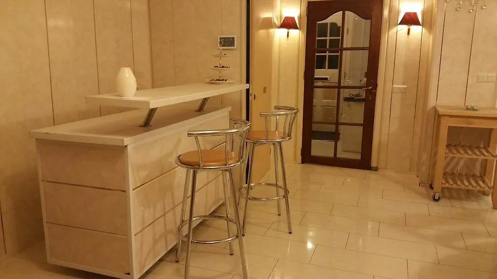 Sewdien'S Apartment Beverwaard 로테르담