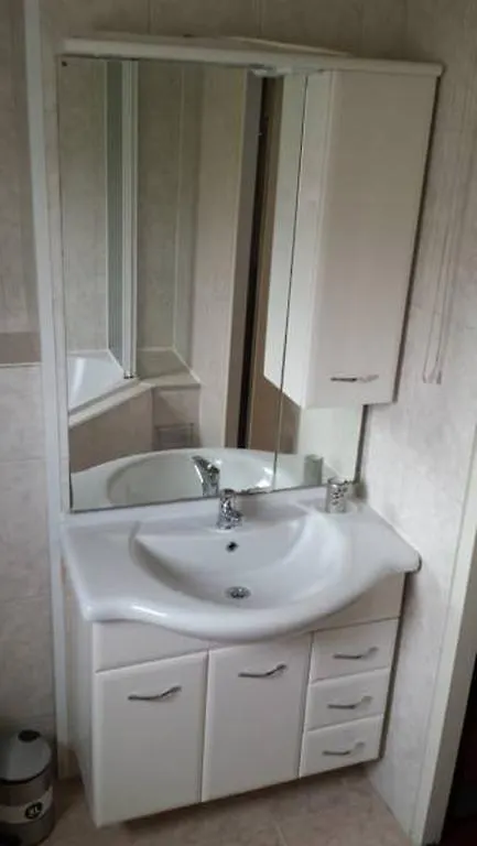 Sewdien'S Apartment Beverwaard 로테르담